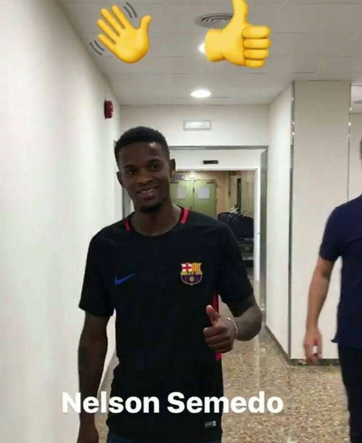 开学了!巴萨群星体检 梅西太瘦肋骨清晰可见