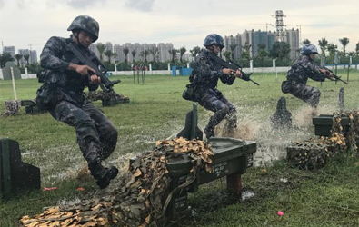 察女兵训练场.jpg