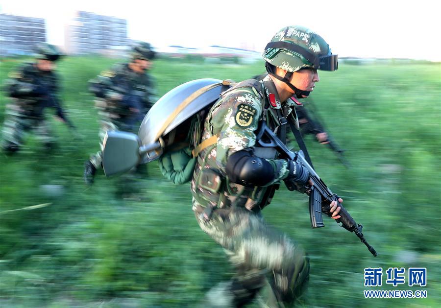 (军事)(1)炊事班练就过硬军事素质