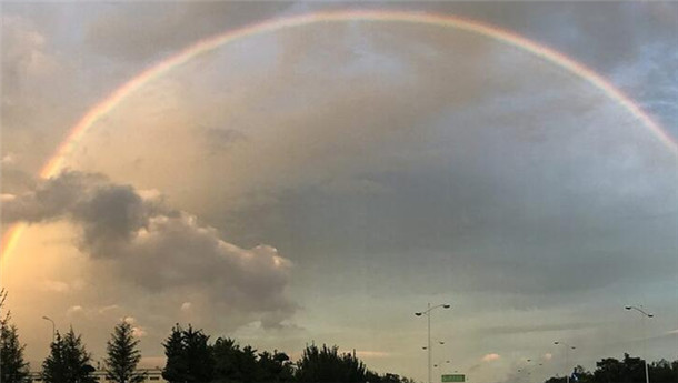 彩虹_副本.jpg