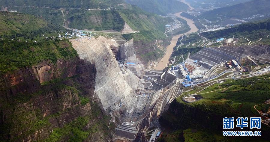 全球在建最大水电站白鹤滩主体工程全面建设