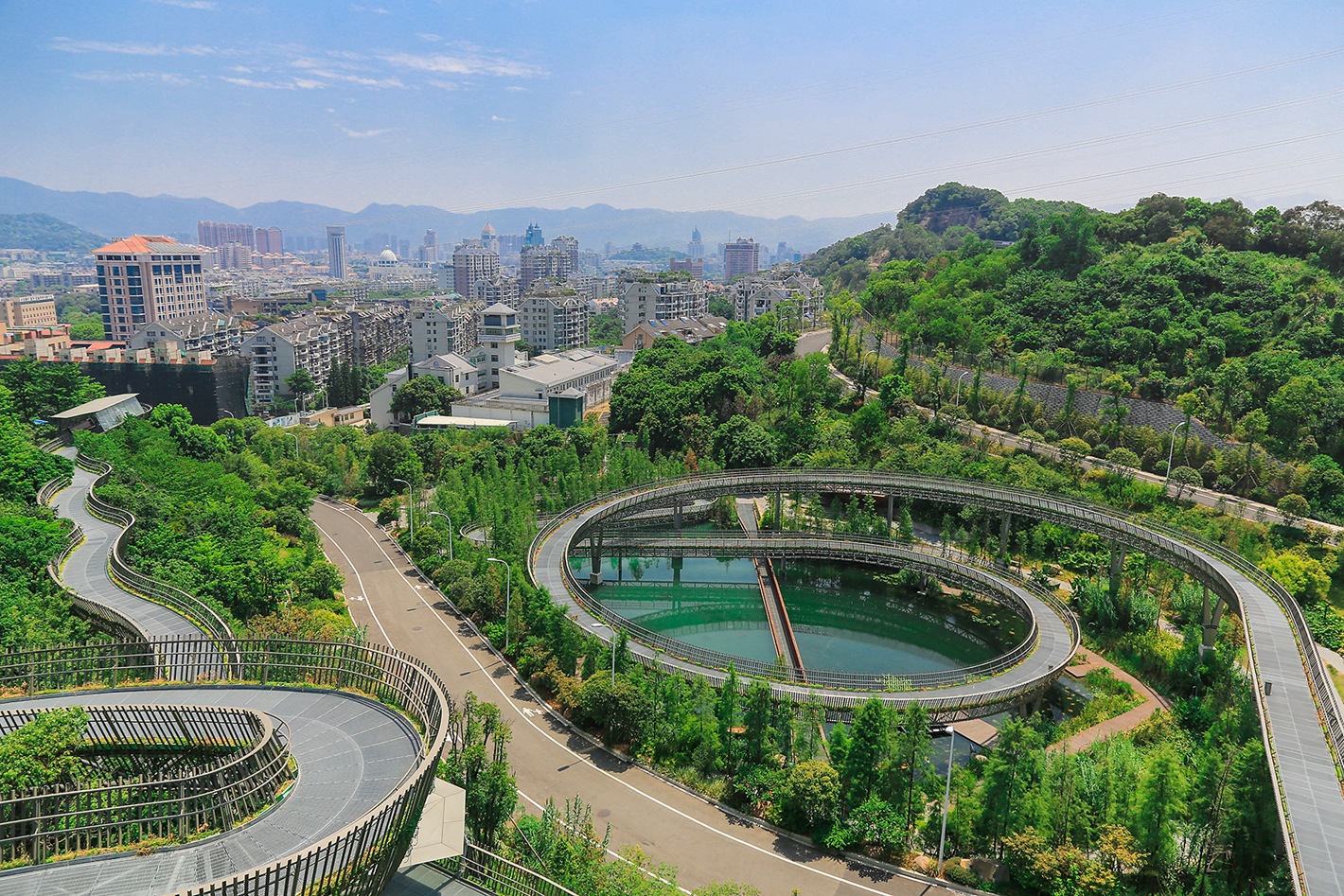 记者带你体验全国最长空中森林步道_图片频道__中国青年网