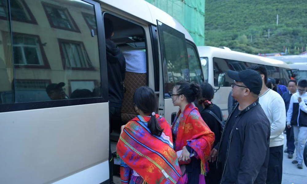 后一批游客安全转移.jpg