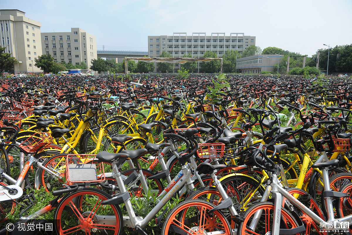 探访合肥被扣共享单车存放点 堆积如山