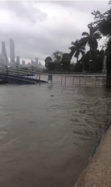 广州市滨江东路码头珠江水倒灌