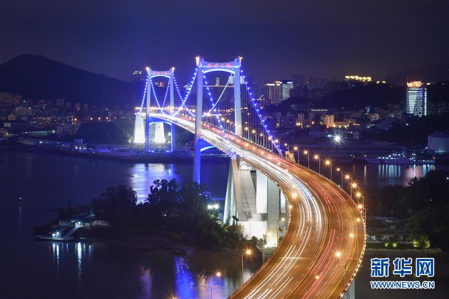 （厦门会晤·魅力厦门）（1）入岛桥隧亮灯 喜迎八方来客