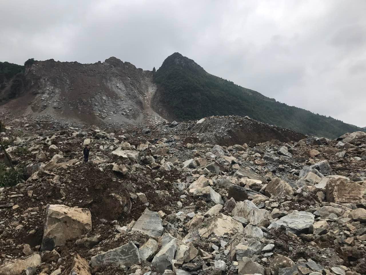 贵州纳雍发生山体垮塌 具体伤亡不明