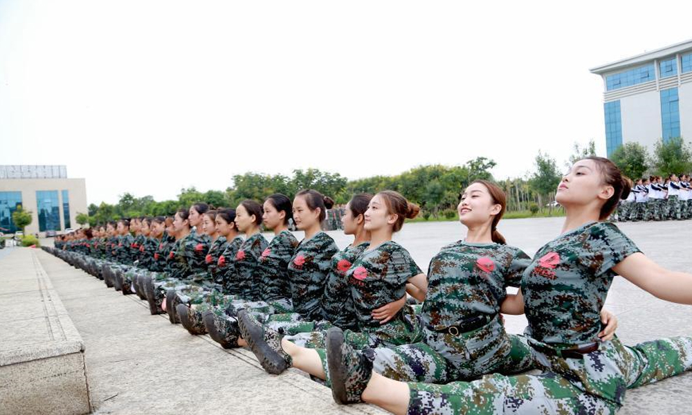 一高校新生军训.jpg