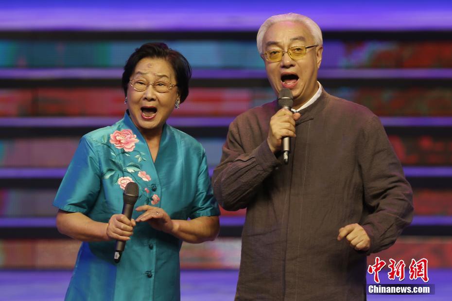 名家荟萃2017江苏中秋戏曲晚会唱响梨园苏韵