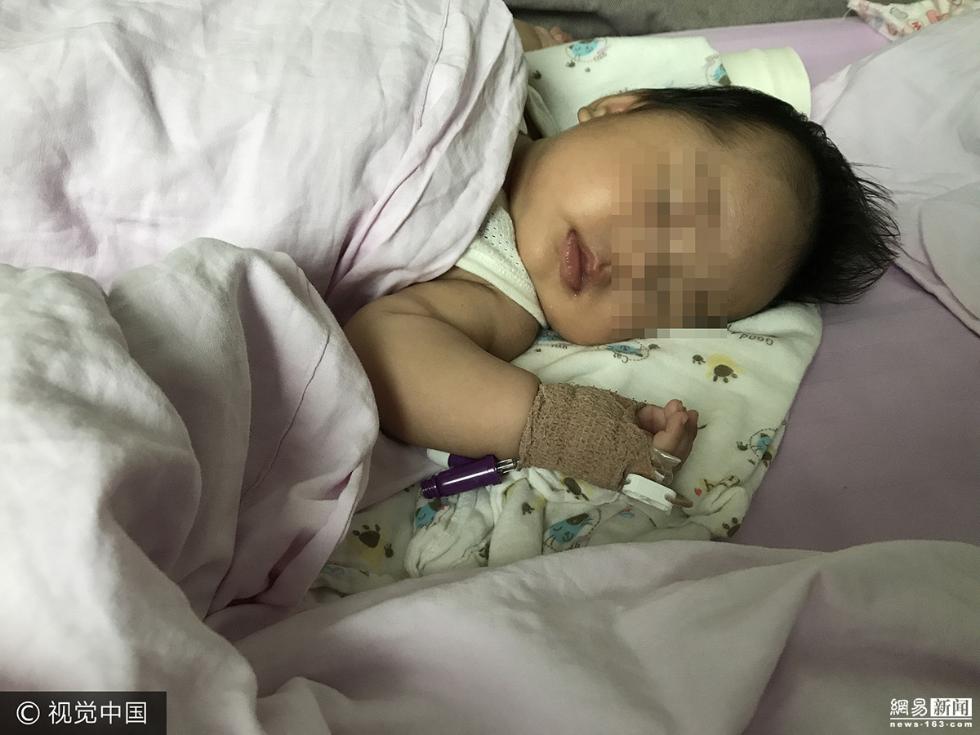 福建“老司机”捉弄辱骂高速路女收费员 道歉称只是开玩笑