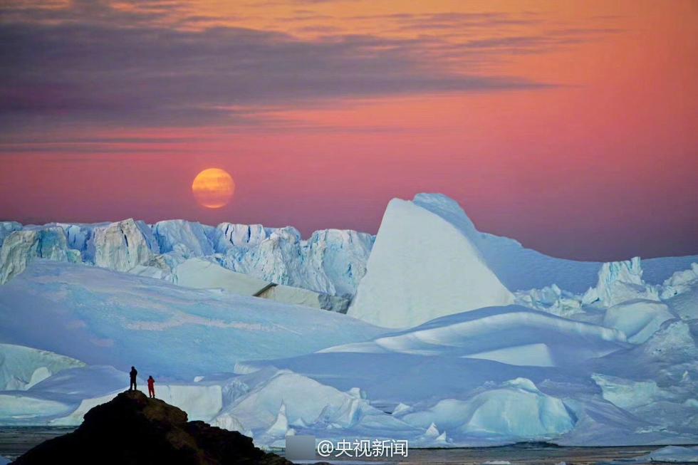 南极科考站的中秋圆月