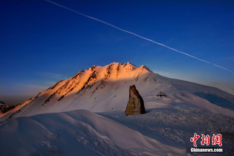 四川夹金山 雪落出美景 (5/9)