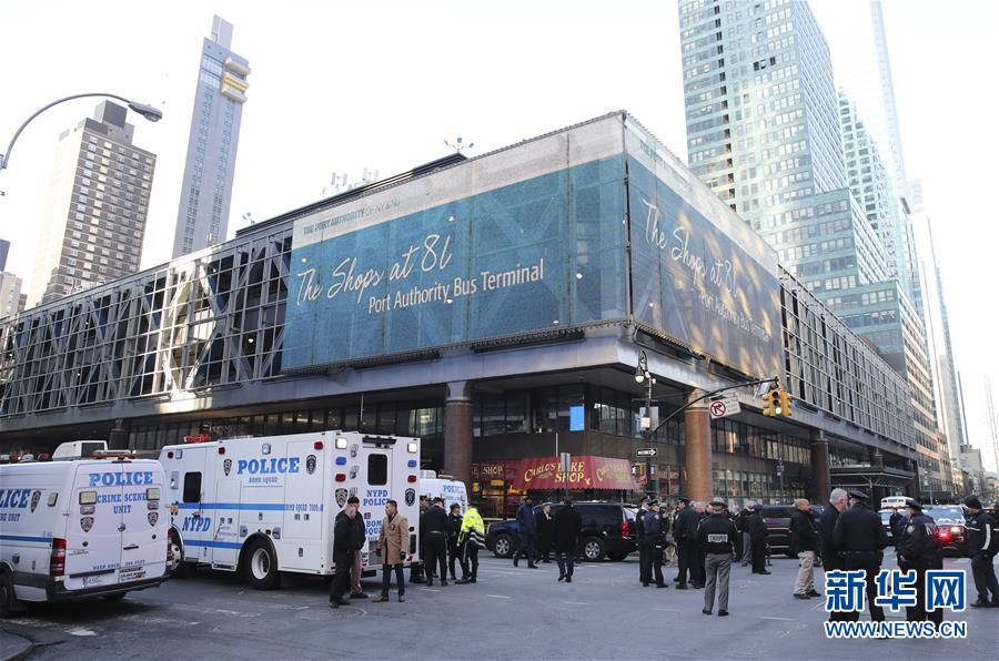 美国纽约曼哈顿爆炸致4人受伤 警方:一起未遂