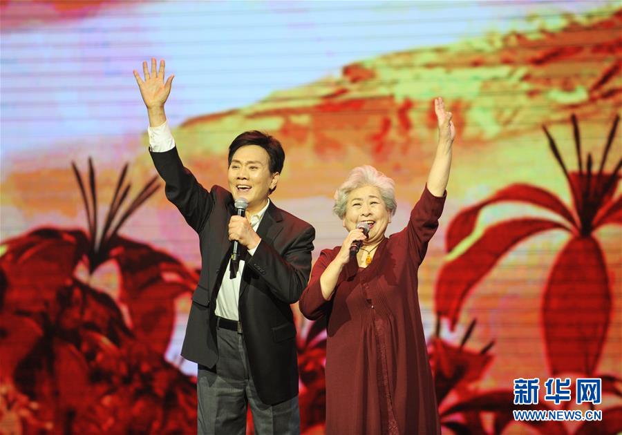 畅想新时代 电影界音乐诗歌朗诵会在京举行_新