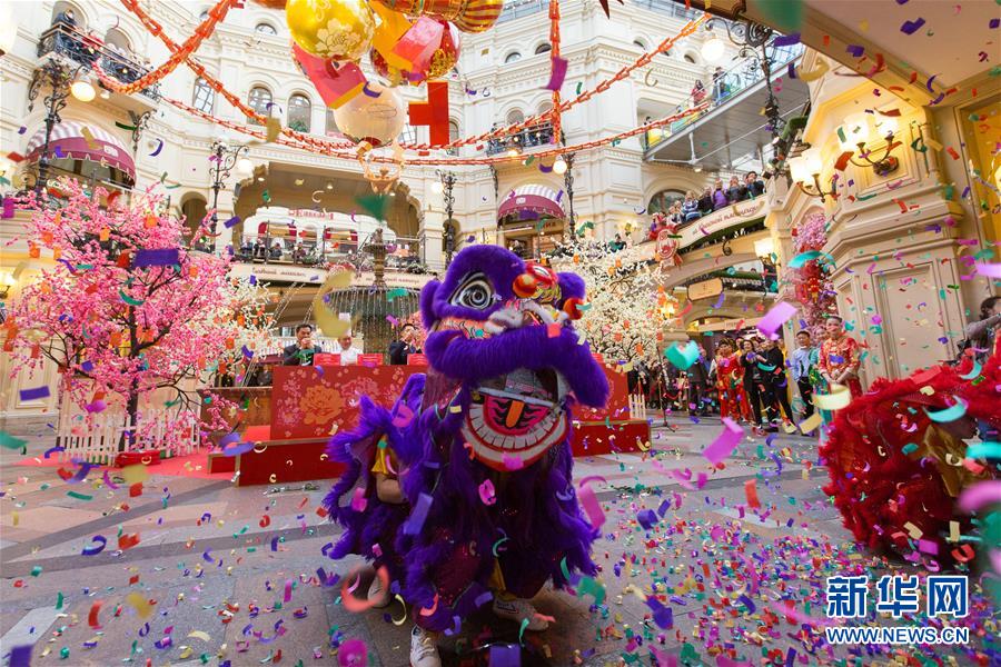 （国际）（1）莫斯科古姆商场喜迎中国春节