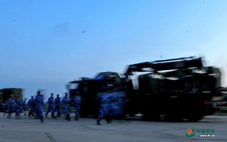 北部战区海军航空兵某防空旅进行跨昼夜实战演练