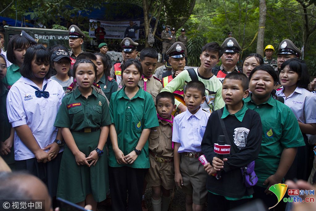 泰国失踪少年足球队救援:救援人员或用潜水方
