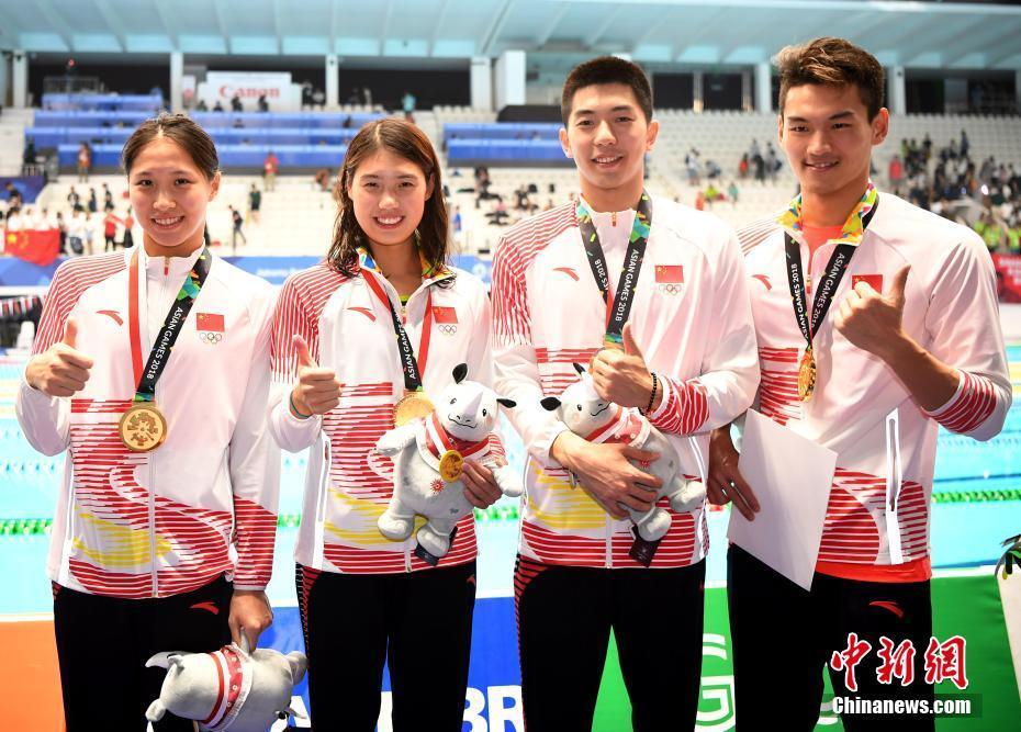 亚运男女4x100米混合泳接力 中国队破纪录夺冠