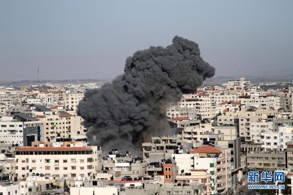 以色列军队摧毁哈马斯银行大楼56
