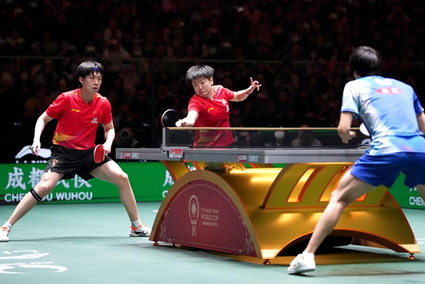 国际乒联混团世界杯：中国队战胜日本队.jpg