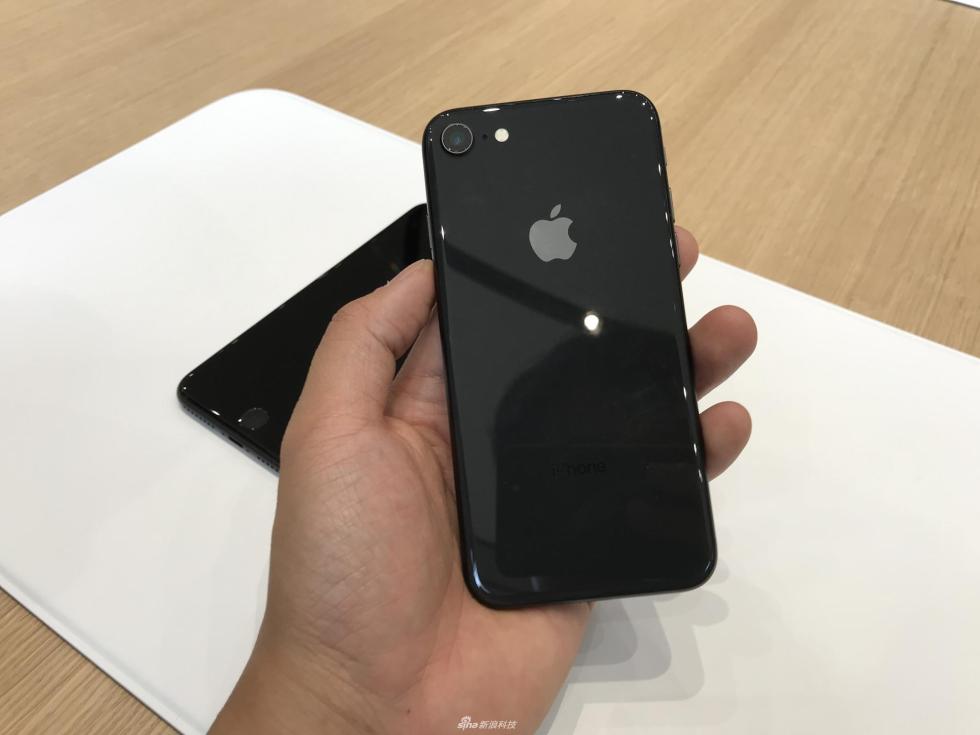 黑白正面没差别 苹果iphone x现场实拍图集