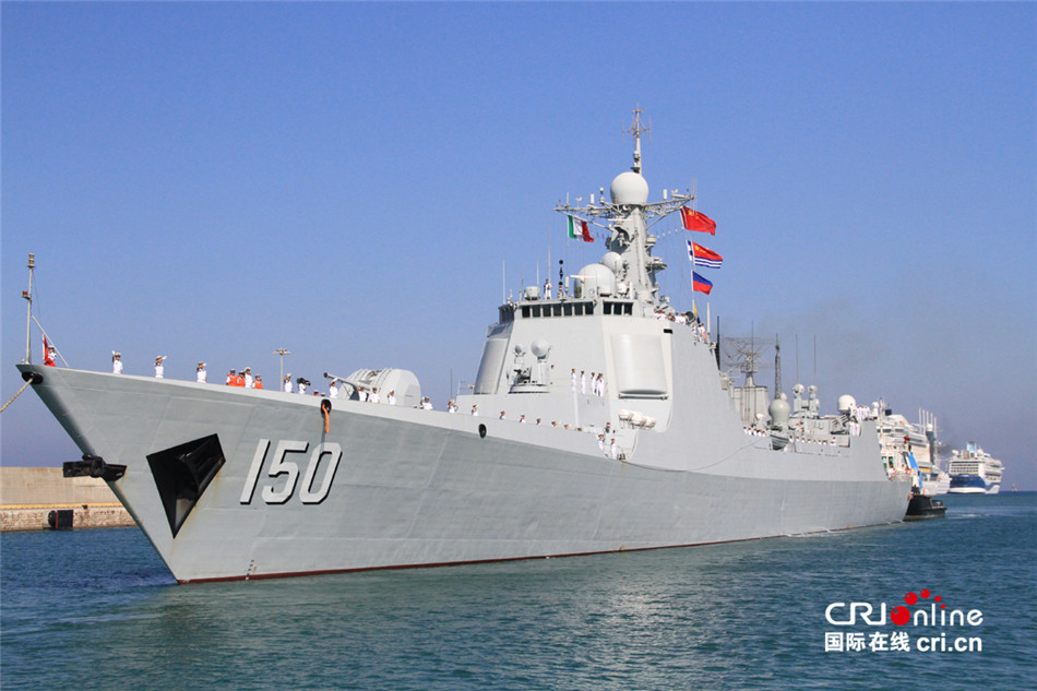 中国海军远航访问编队长春舰