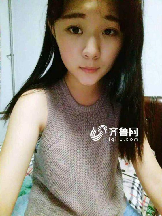 00后少女重度烧伤病床上做直播鼓励病友