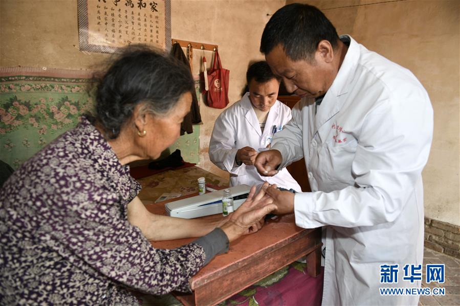 （医卫）（2）宁夏西海固：贫困百姓有了“家庭医生”