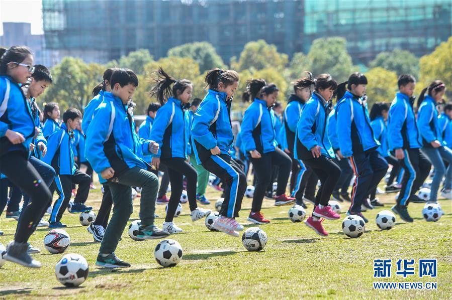 共筑体育强国中国梦——十八大以来中国体育发展成就综述
