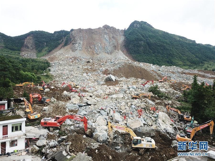贵州纳雍山体崩塌灾害已致17人死亡 18人失联