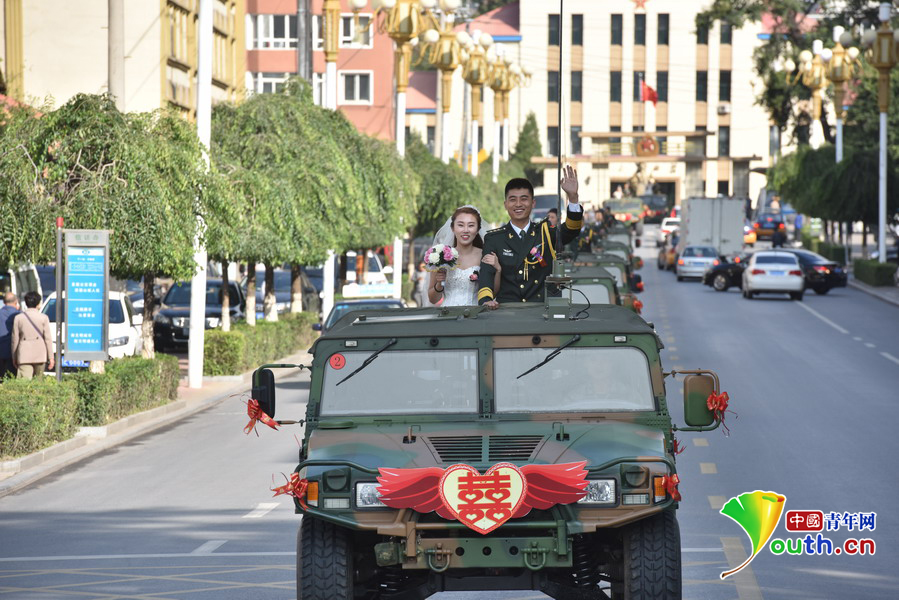 8月30日,北部战区陆军第78集团军某旅举行集体婚礼.