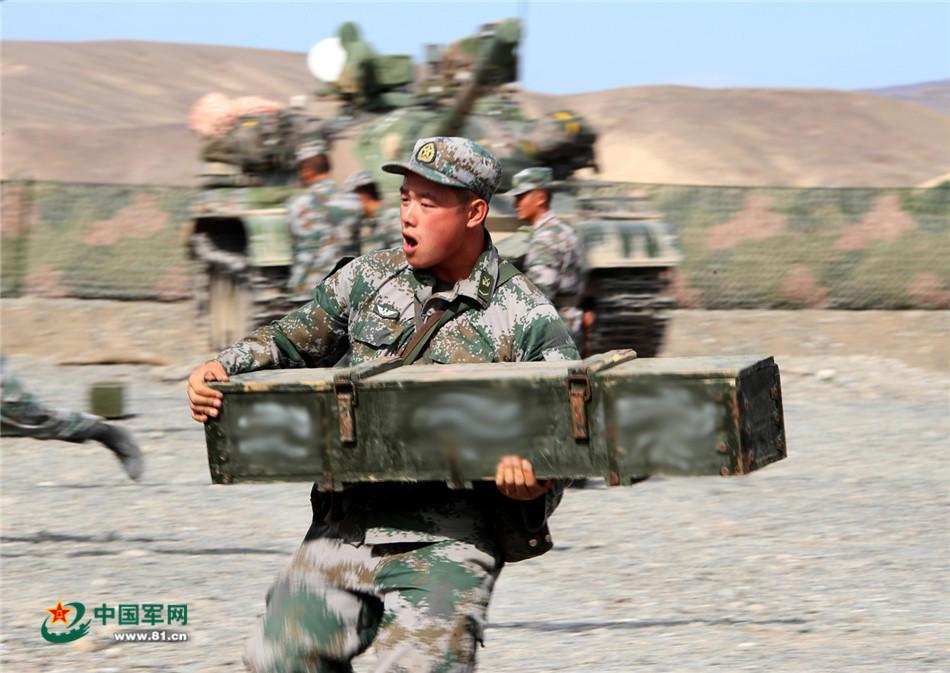 机动演练现场!为你诠释铁甲洪流美如画