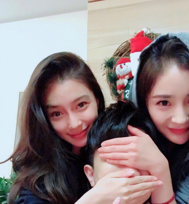 张大大晒照为杨幂庆生 baby竟然拍虚了