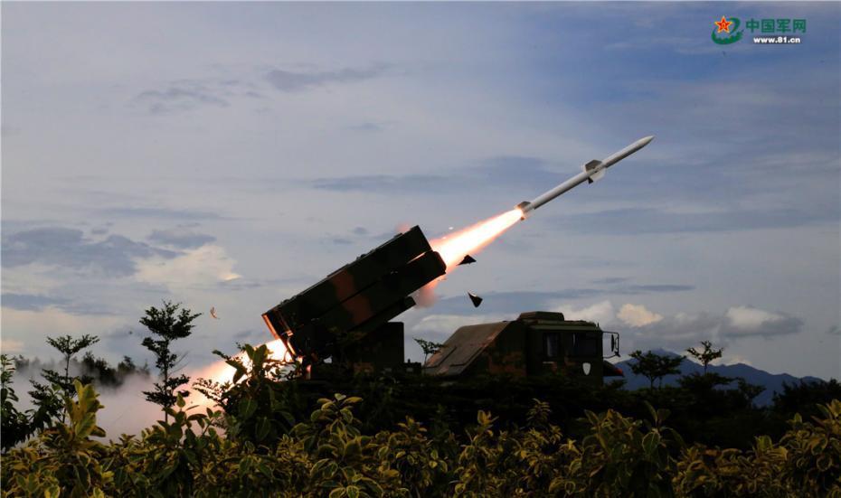 直击某防空旅多型防空武器实弹演练
