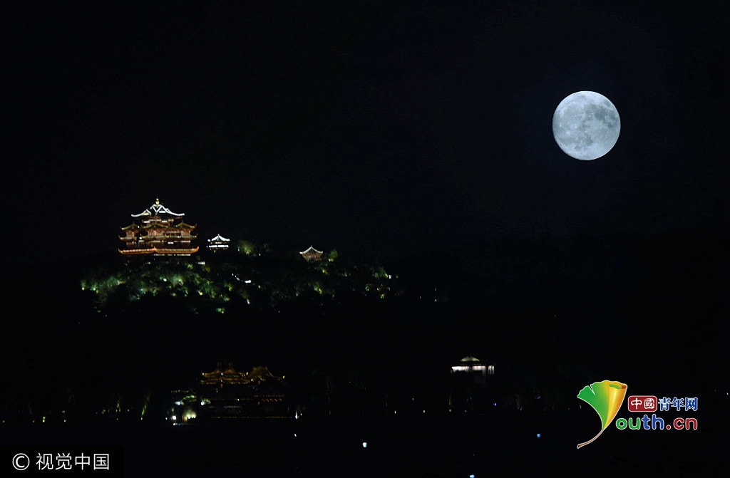 直击各地中秋夜圆月