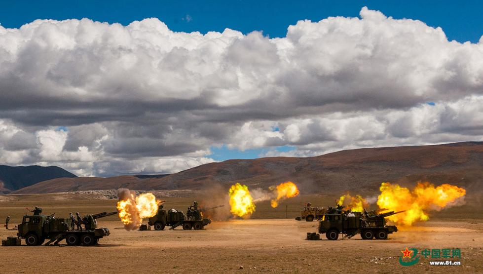 主战装备实弹射击考核,发射瞬间竟如此酷炫!