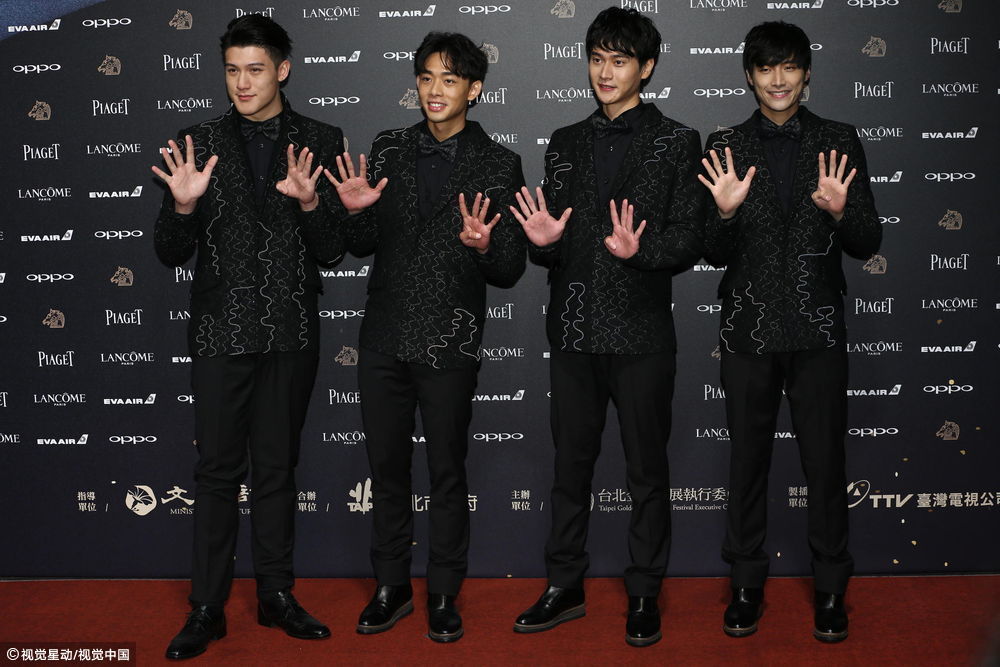 金马先生四人组 统一西装帅气逼人_新闻频道__中国青年网