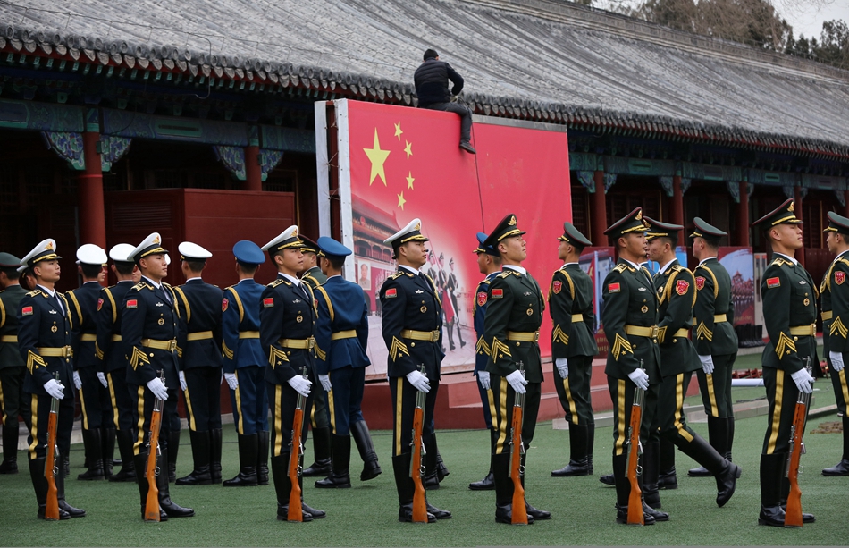 国旗护卫队驻地更背景墙 换三军仪仗队照片