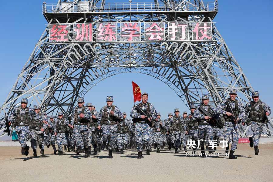 走进"战场磨刀石"中国第一蓝军旅