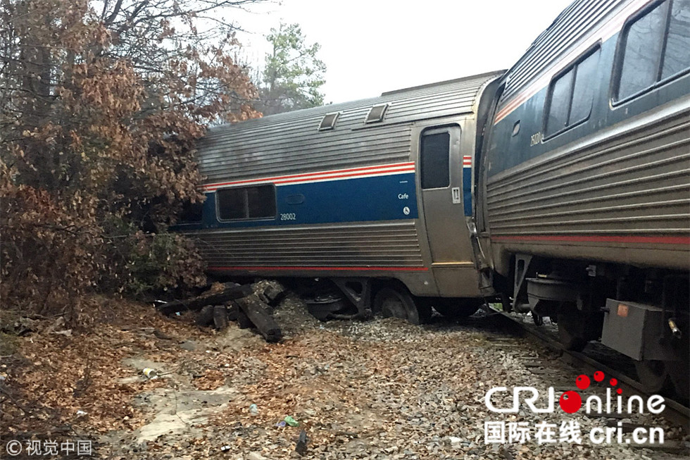 美国南卡罗来纳州发生火车撞车事故 2人死亡百