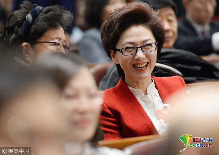 2018两会:全国政协十三届一次会议开幕 众委员亮相