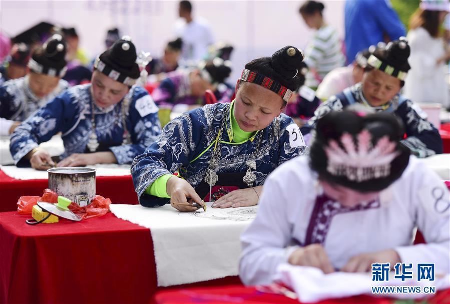 贵州丹寨:赛指尖技艺 传手工非遗_新闻频道__中国青年网
