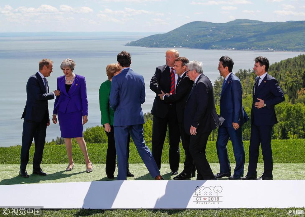 g7领导人照片刷屏:默克尔剑拔弩张 特朗普被"围攻"