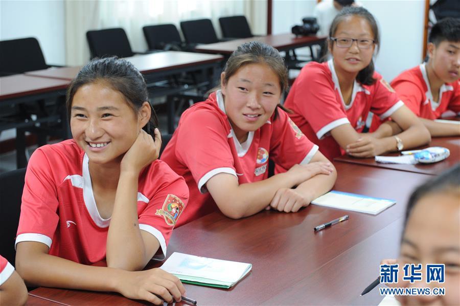 网校课程成为女足u15赴美集训的随行"标配"