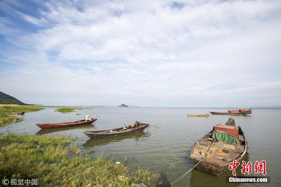 江西九江持续降雨 鄱阳湖水位快速上涨