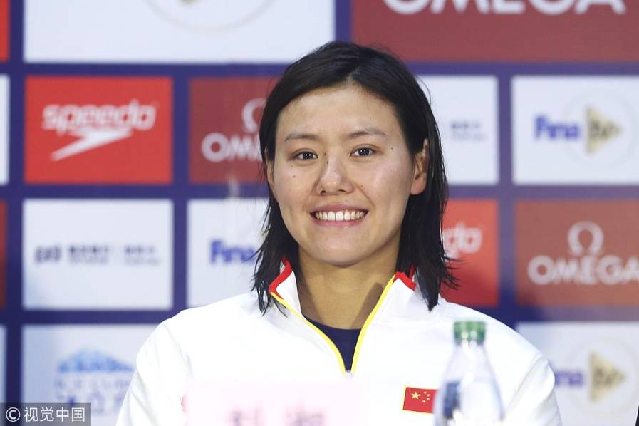 泳坛女神刘湘素颜出席发布会颜值无惧生图