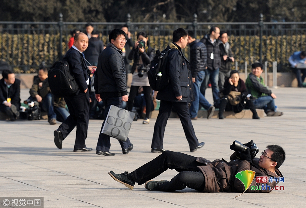 那些奋斗在一线的记者们