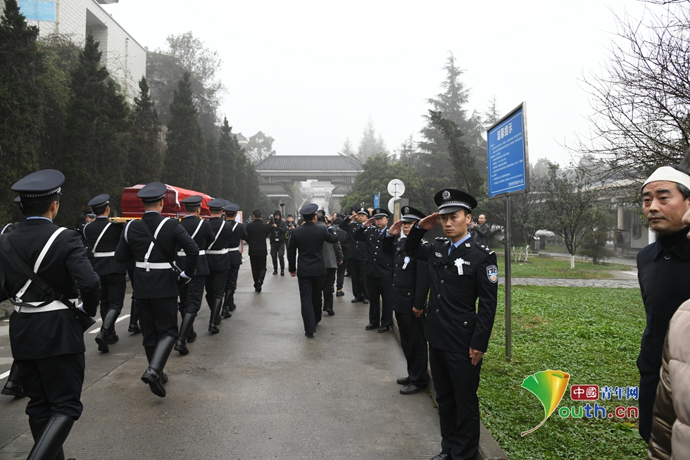 牺牲民警追悼会图片