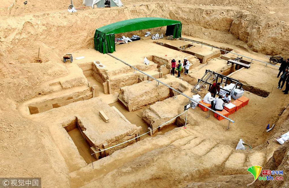 河南洛阳2000年前西汉大墓打包搬离闹市