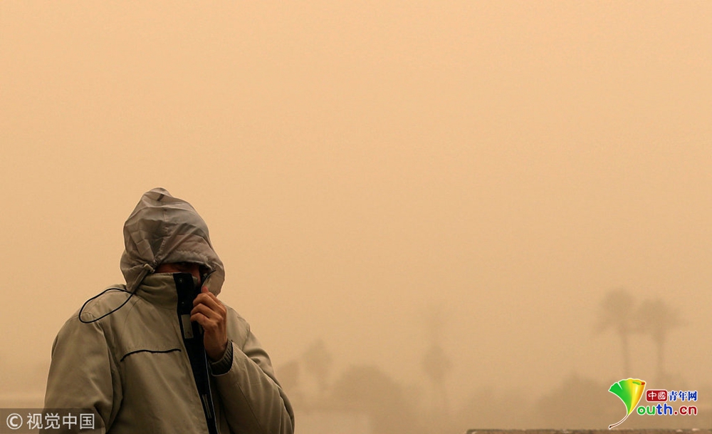 埃及开罗遭沙尘暴袭击黄沙围城